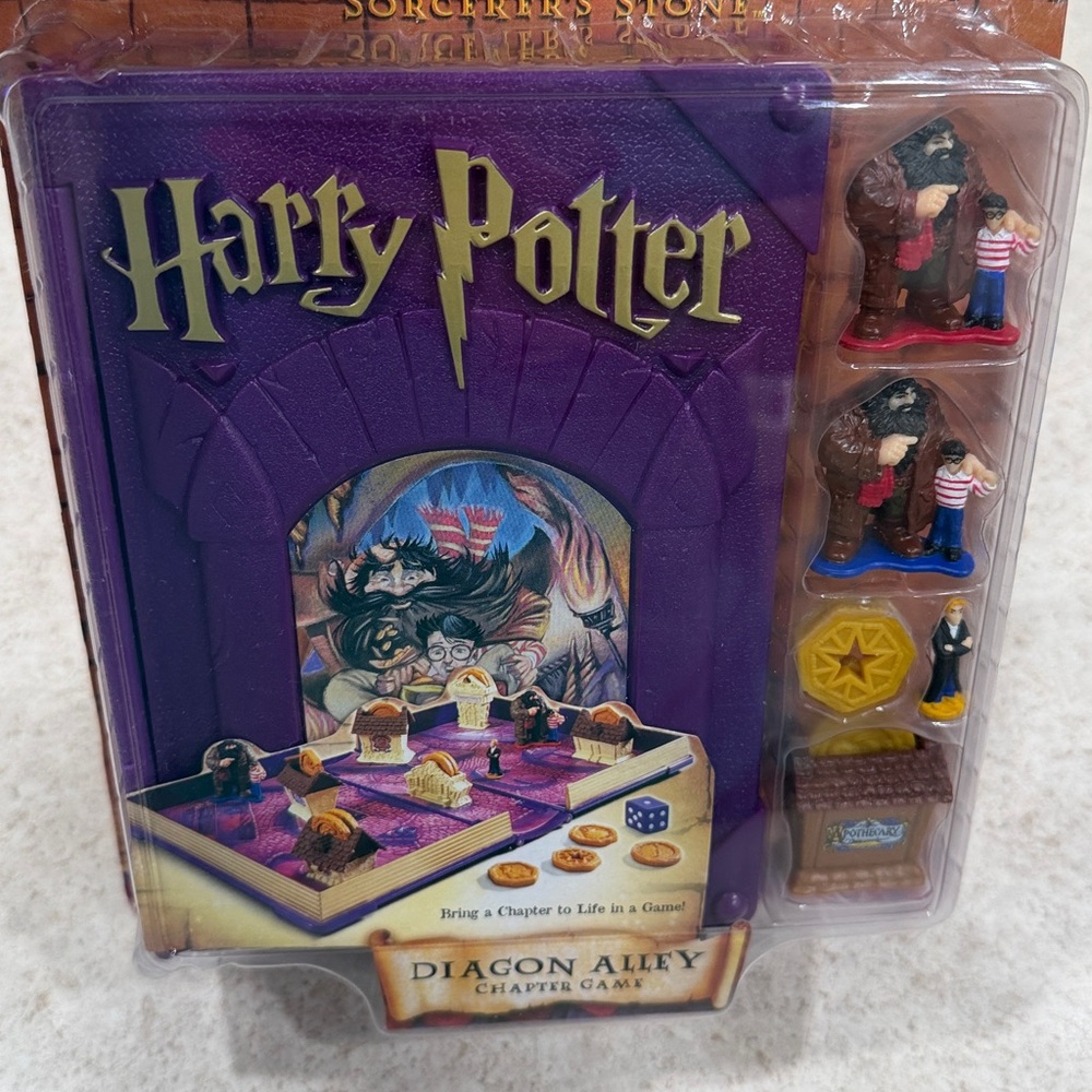 BNIP 1999 HARRY POTTER “DIAGON ALLEY” CHAPTER GAME HIGHLY COLLECTIBLE TOY - Picture 4 of 10